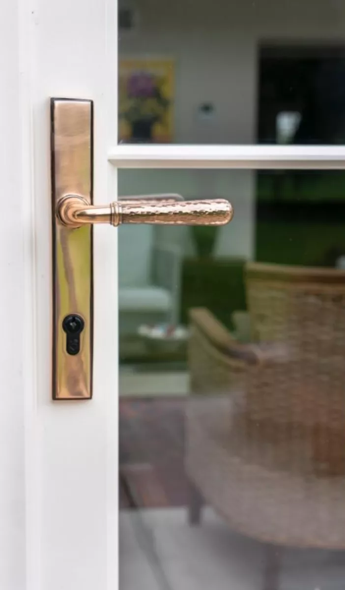 Set From The Anvil Polished Bronze Hammered Newbury Espagnolette Lever | 45774 3 Set From The Anvil Polished Bronze Hammered Newbury Espagnolette Lever | 45774 - Image 3