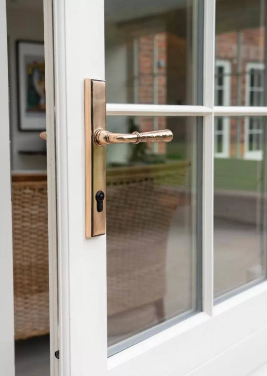 Set From The Anvil Polished Bronze Hammered Newbury Espagnolette Lever | 45774 4 Set From The Anvil Polished Bronze Hammered Newbury Espagnolette Lever | 45774 - Image 4