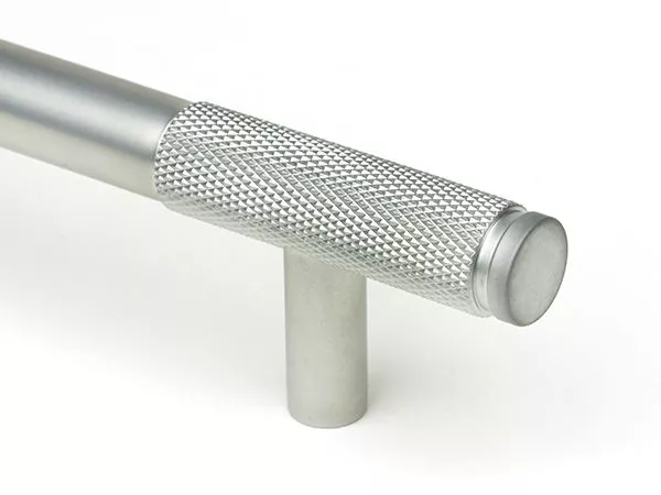 Satin Chrome 284mm Half Knurled Brompton Large Pull Handle | 47155 2 Satin Chrome 284mm Half Knurled Brompton Large Pull Handle | 47155 - Image 2