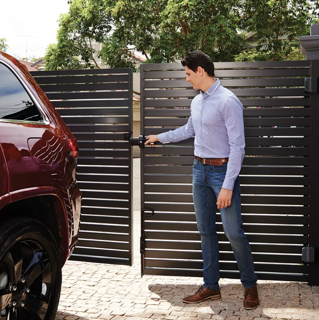 D&D Lokklatch Black/Brushed Stainless Steel Magnetic Lockable Latch | DD-LLMLDST 5 D&D Lokklatch Black/Brushed Stainless Steel Magnetic Lockable Latch | DD-LLMLDST - Image 5