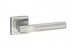 Atlantic Set Status Satin Chrome Kansas Lever On Square Rose | S24SSC