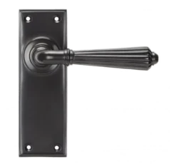 Set From The Anvil Aged Bronze Hinton Lever Latch Furniture | 45329